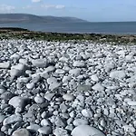 Burren Court Балливон