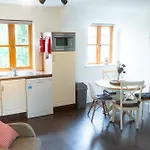 Burren Court Апартаменты