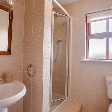 Apartment Burren Court